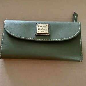 Dooney & Bourke Green Leather Tri Fold Wallet